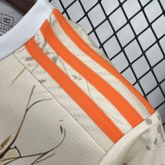 יפן ספיישל 25/26