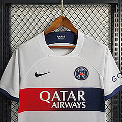 פריז חוץ 23/24 רטרו